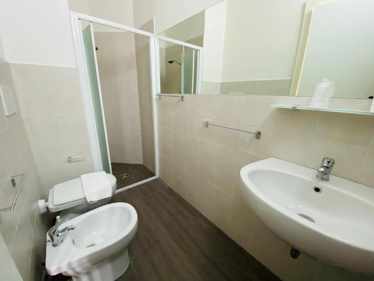 Hotel Luna Rossa Римини Екстериор снимка