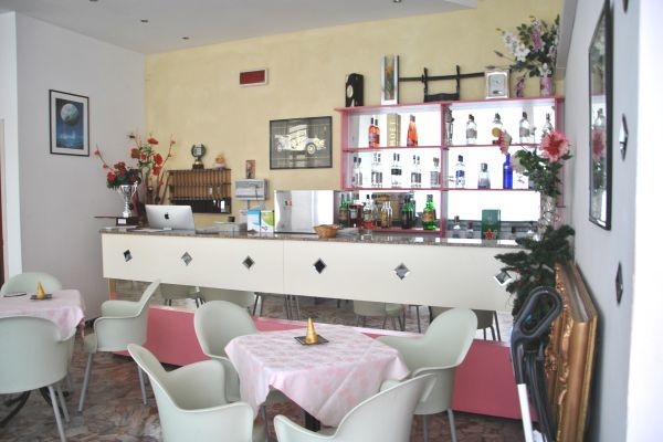 Hotel Luna Rossa Римини Екстериор снимка